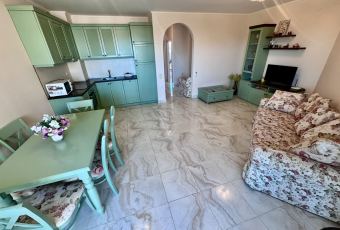 widok na salon i kuchnie