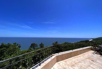 Penthouse z widokiem na morze