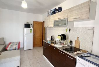 widok na salon i kuchnie
