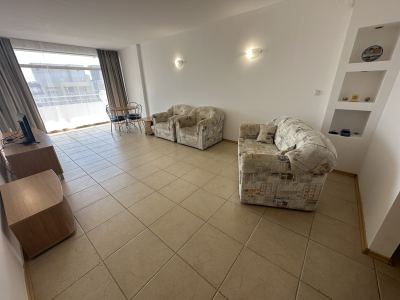 sofa, komoda, telewizor
