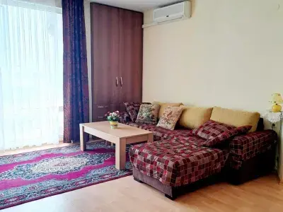 Sofę i Stolik w pokoju dziennym