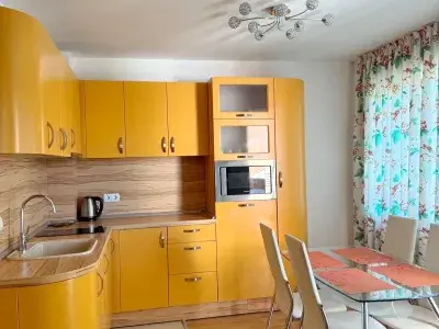 Trzypokojowe mieszkanie w kompleksie Sea Diamond