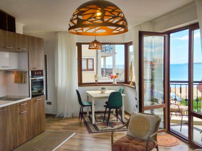 Dolphin Coast | Apartament nad morzem na pierwszej linii w Słonecznym Brzegu