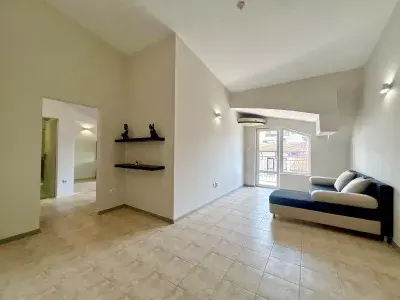 Trzypokojowe mieszkanie w kompleksie Belle Air