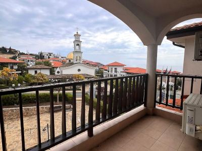 Cambani 3 | Trzypokojowy apartament z panoramicznym widokiem na morze, basen i góry w Sveti Vlas