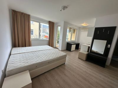 Macon | Apartament nad morzem — przemyślana przestrzeń do życia i zysku w Świętym Własie