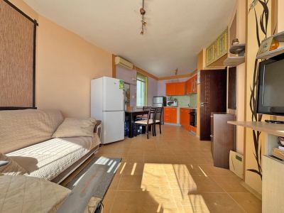 Anna Maria | Dwupokojowy apartament z tarasem w Koszaricy w pobliżu wybrzeża
