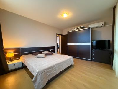 Viyana | Przestronny apartament dwupokojowy nad morzem w Nesebarze z widokiem na basen