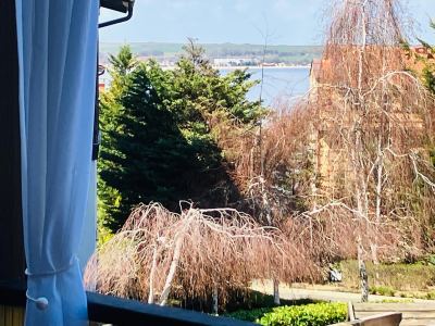 Widok na morze z tarasu kompleks Santa marina