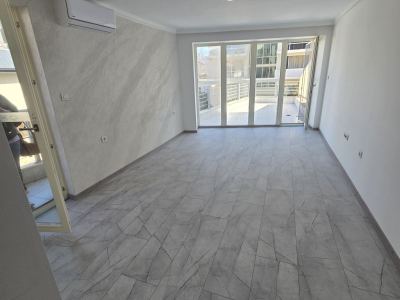  studio z tarasem pięć minut od wybrzeża