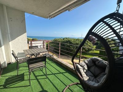 taras z widokiem panoramicznym na morze
