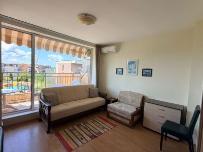apartament w kompleksie Orchid Fort