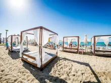Plaża przed kompleksem
