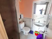 Łazienka z toaletą