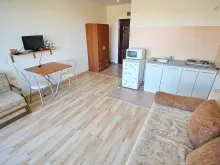 Pokój dzienny z meblami
