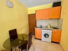 Aneks kuchenny w pokoju dziennym
