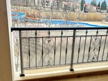 Widok z tarasu na basen