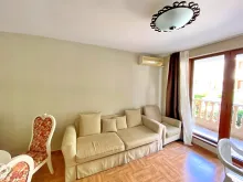 Sofa i stolik
