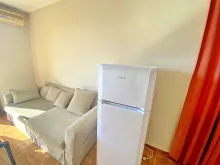 Lodówkę i sofa