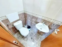 Łazienka z toaletą