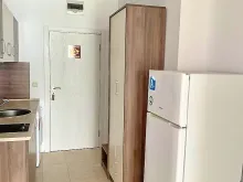 Lodówka i szafa