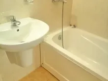 Łazienka z toaletą