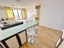 Stół z krzesłami