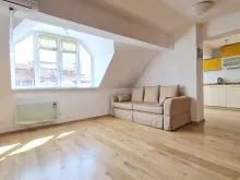 Sofa w pokoju dziennym