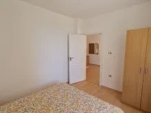 2 sypialnia z łóżkiem szafą