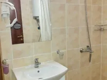 łazienka z prysznicem