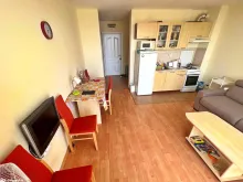 telewizor i stolik