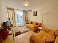 sypialnia, sofa, telewizor