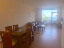 stół, krzesła, sofa