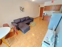 Sofa i Stolik z krzesłami