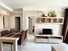 stół z krzesłami