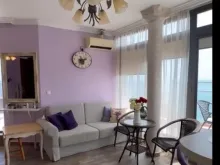 salo,krzesła,stolik,sofa