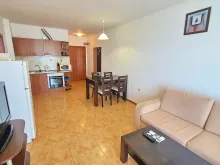 sofa, telewizor, lodówka