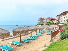 leżaki,plaża