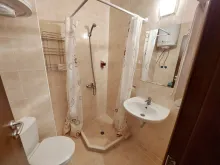 prysznic, umywalka, lustro, wc