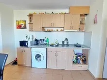 aneks kuchenny, pralka automatyczna, lodowka