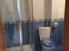 Kabina prysznicowa I toaleta