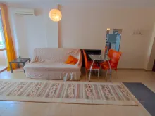 sofa stolik krzesła