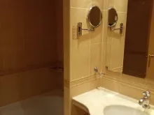 lazinka z toaleta
