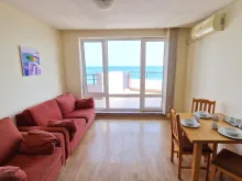 Sofa, Stolik z krzesłami