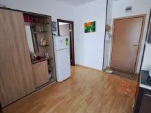 segment na przedpokój, lodówka