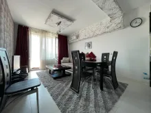 stół obiadowy z krzesłami