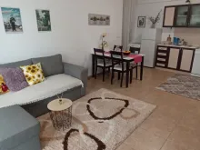 Sofa i Stolik