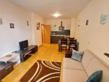 Sofa, telewizor, szafa