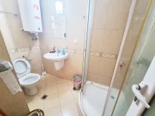 kabina prysznicowa i toaleta