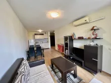 sofa, stolik, segment pokojowy, aneks kuchenny